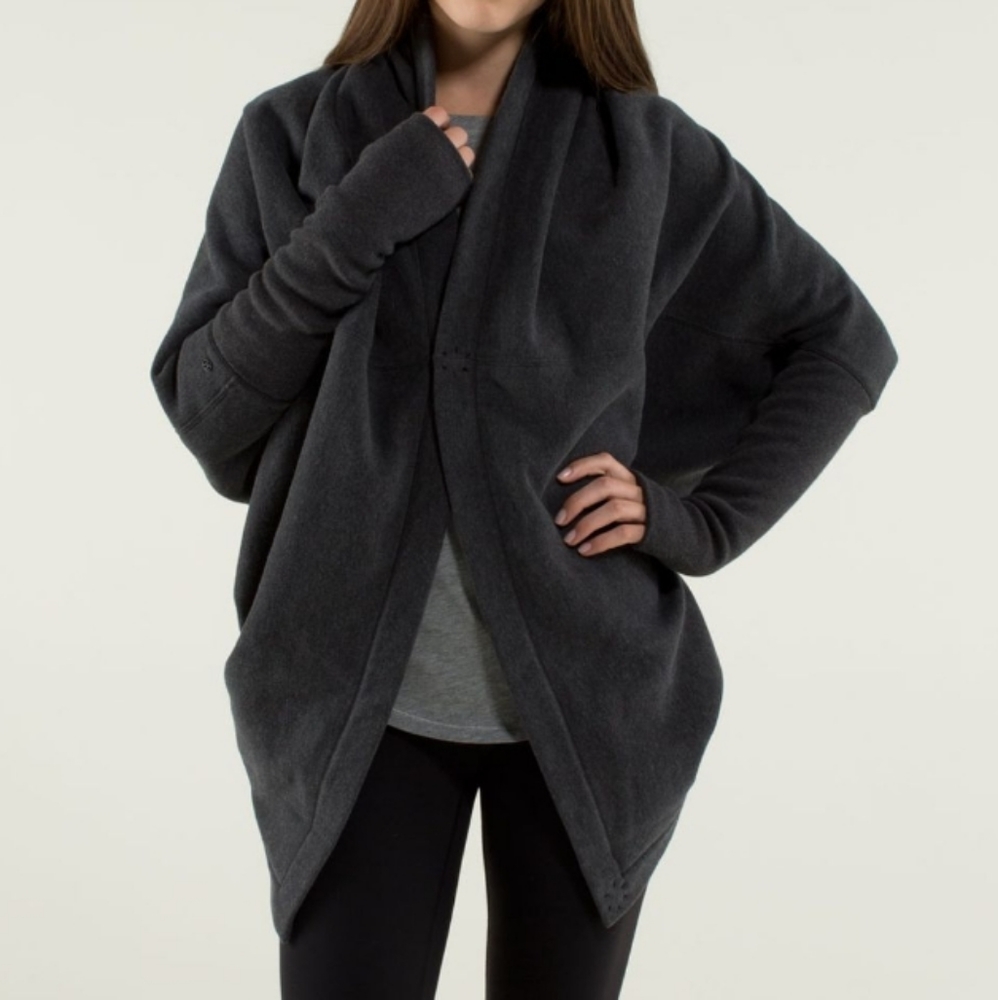 Lululemon It Makes Two Wrap